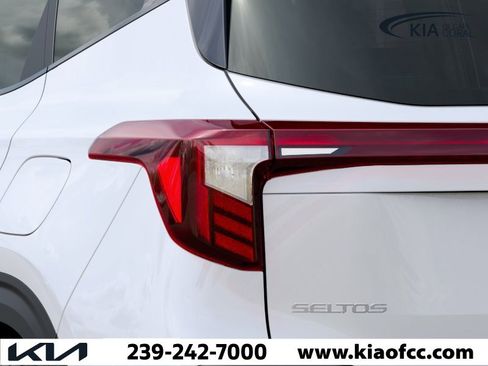 New 2026 Kia Seltos S FWD image 11
