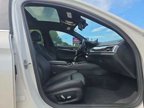 Used 2019 BMW 540i w/ Convenience Package RWD image 45