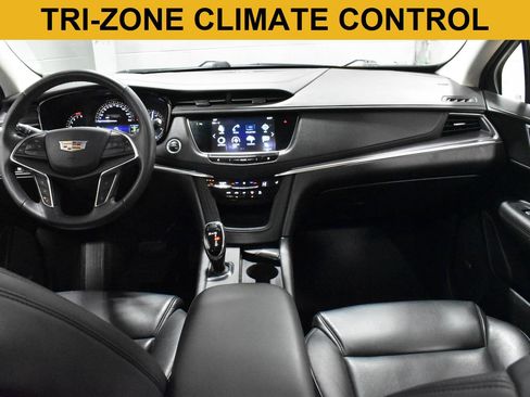Used 2018 Cadillac XT5 Luxury w/ Driver Awareness Package image 2