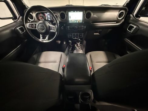 Used 2018 Jeep Wrangler Unlimited Sahara AWD/4WD image 70