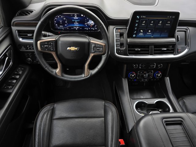 Used 2023 Chevrolet Tahoe High Country AWD/4WD image 11