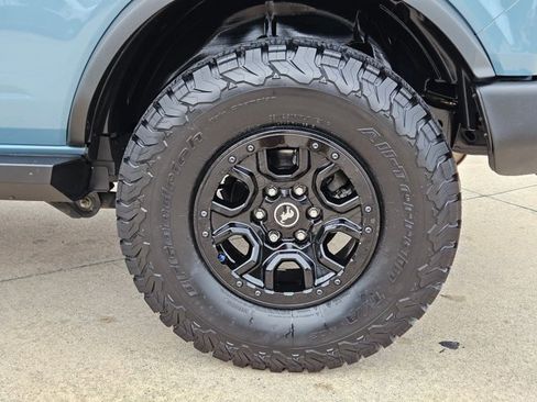 Used 2022 Ford Bronco Wildtrak image 24