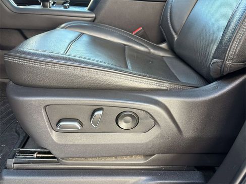 Used 2022 GMC Sierra 1500 Denali image 5