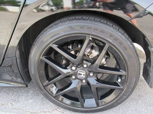 Used 2022 Honda Civic Sport image 5