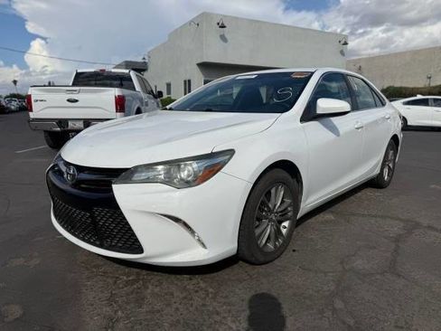 Used 2016 Toyota Camry SE image 7