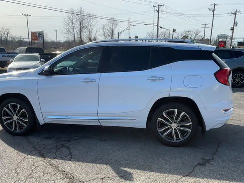 Used 2019 GMC Terrain Denali w/ Advanced Safety Package image 5