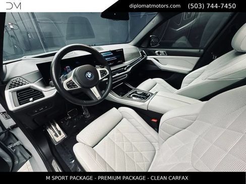 Used 2024 BMW X5 xDrive50e w/ M Sport Package AWD/4WD image 17