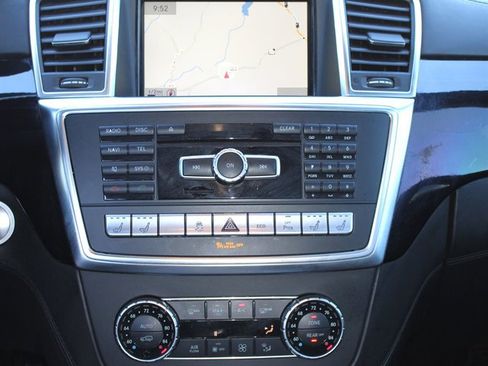 Used 2015 Mercedes-Benz GL 63 AMG 4MATIC image 16