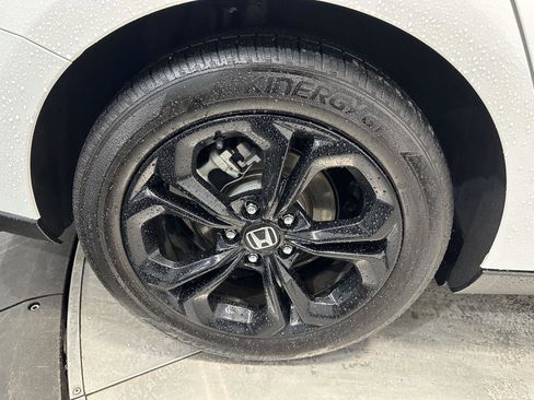 Certified 2025 Honda Accord SE image 10