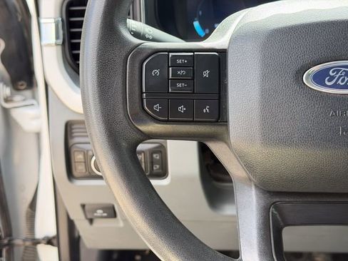 Used 2025 Ford F250 XLT w/ Black Appearance Package AWD/4WD image 8