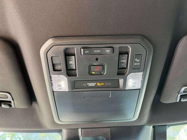 Used 2024 Toyota Sequoia Capstone AWD/4WD image 37