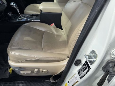 Used 2023 Toyota 4Runner Limited image 4