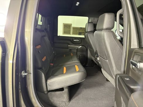 Used 2023 GMC Sierra 2500 AT4 w/ AT4 Preferred Package AWD/4WD image 34