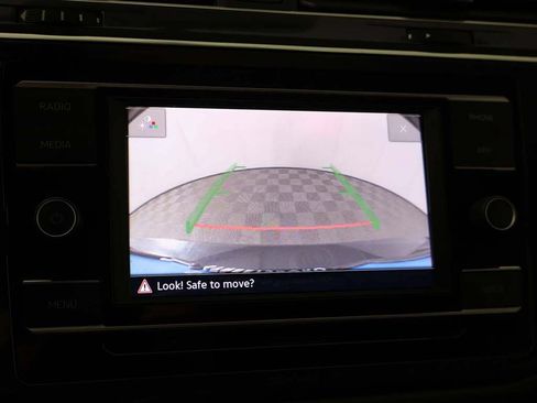 Used 2021 Volkswagen Tiguan S AWD/4WD image 39