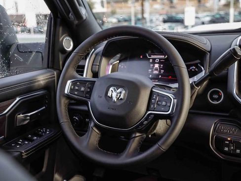 New 2026 RAM 2500 Laramie AWD/4WD image 18