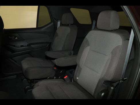 Used 2023 Chevrolet Traverse LT AWD/4WD image 31