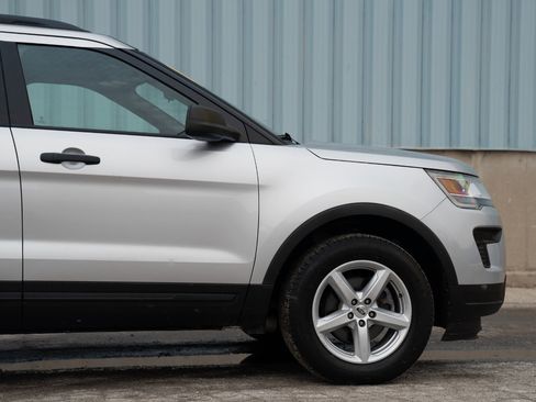 Used 2018 Ford Explorer 4WD image 11