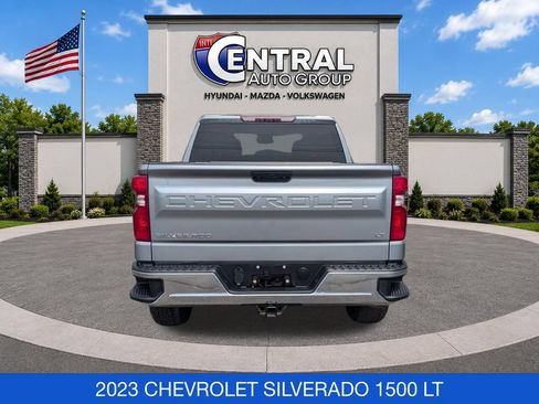 Used 2023 Chevrolet Silverado 1500 LT AWD/4WD image 7
