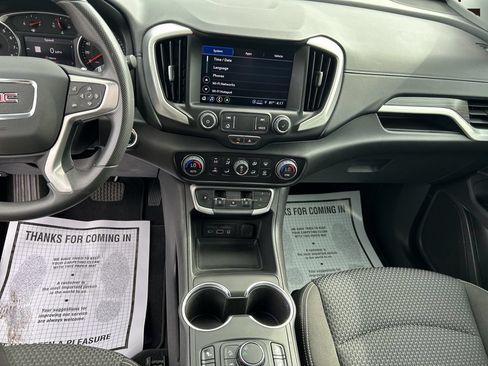 Certified 2022 GMC Terrain SLE w/ Driver Convenience Package FWD image 24