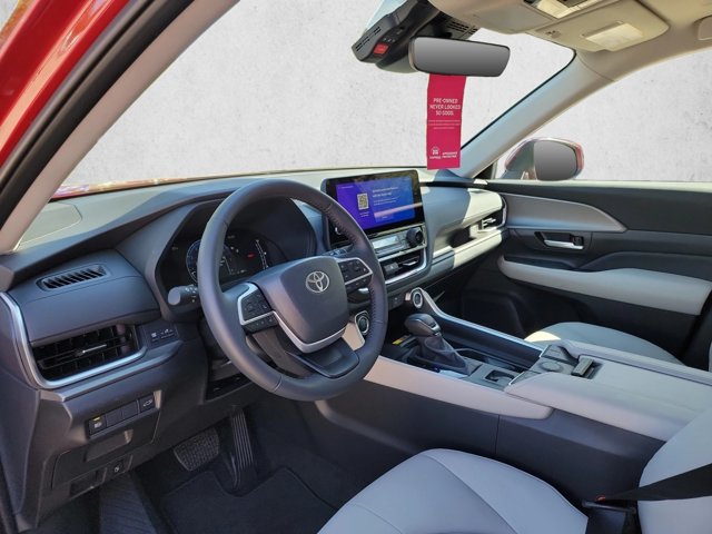 Used 2026 Toyota Grand Highlander FWD image 10
