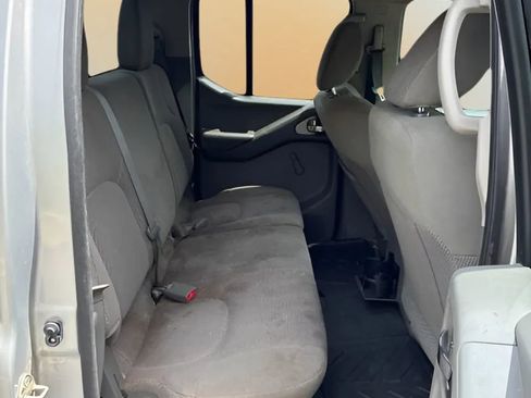 Used 2016 Nissan Frontier S image 19