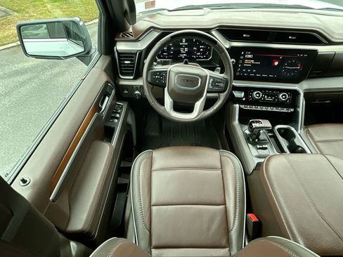 Used 2026 GMC Sierra 1500 Denali image 17