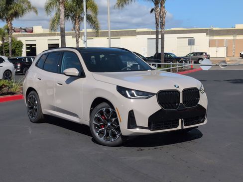 New 2026 BMW X3 xDrive30 w/ Premium Package image 2