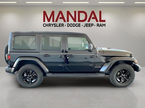 Used 2023 Jeep Wrangler Altitude image 5