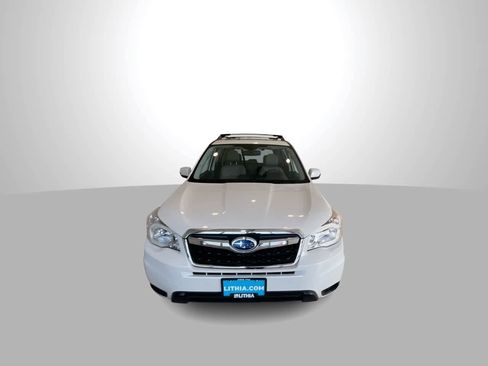 Used 2016 Subaru Forester 2.5i Touring w/ Eyesight & Navigation System image 3