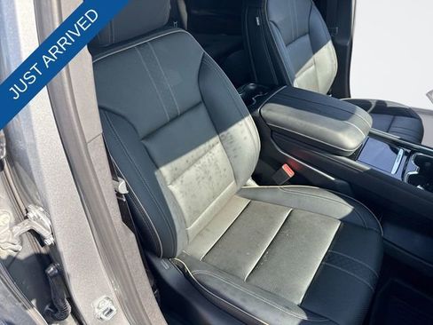 Used 2025 Chevrolet Traverse High Country w/ LPO, Floor Liner Package image 27