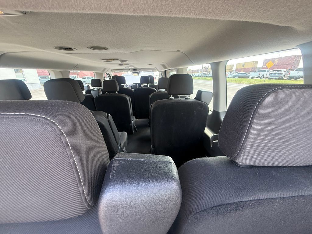 Used 2024 Ford Transit 350 XLT RWD image 19