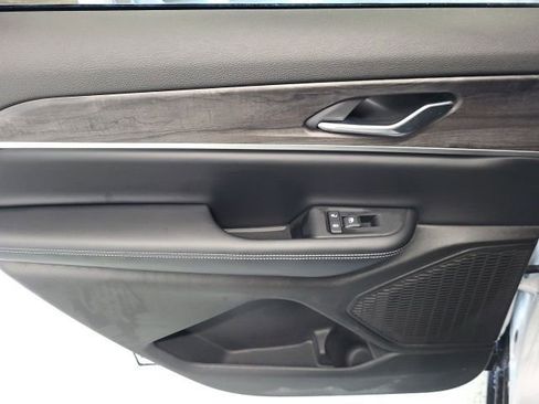 New 2025 Jeep Grand Cherokee L Limited image 25