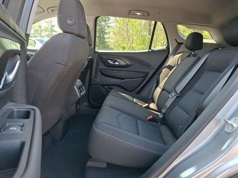 Certified 2023 GMC Terrain SLE w/ Driver Convenience Package AWD/4WD image 10