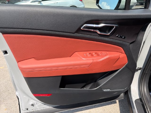 New 2027 Kia Sportage SX FWD image 17
