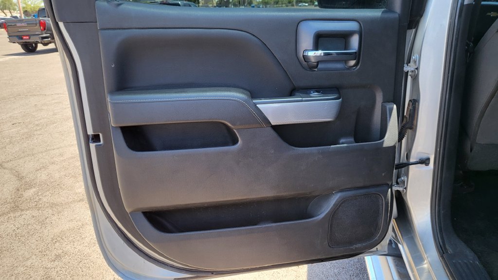 Used 2018 Chevrolet Silverado 1500 LT w/ All Star Edition AWD/4WD image 23