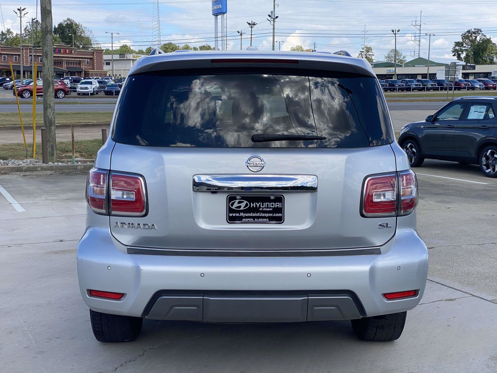 Used 2019 Nissan Armada 2WD image 4