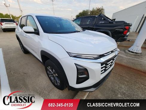 Used 2026 Chevrolet Equinox LT FWD image 1