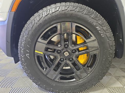 Used 2024 Rivian R1T Launch Edition Quad AWD/4WD image 9