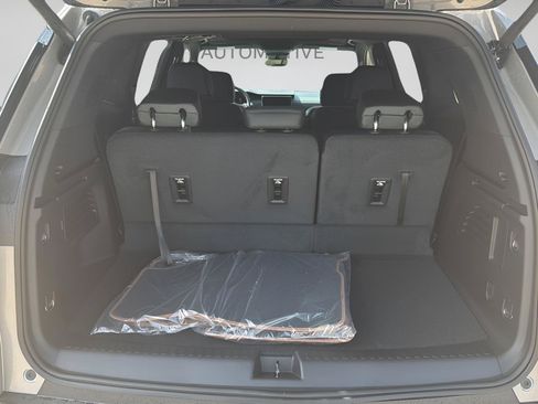 New 2026 GMC Acadia AT4 w/ Luxury Package AWD/4WD image 23