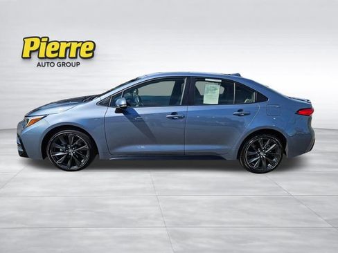 Used 2024 Toyota Corolla SE w/ SE Package FWD image 2