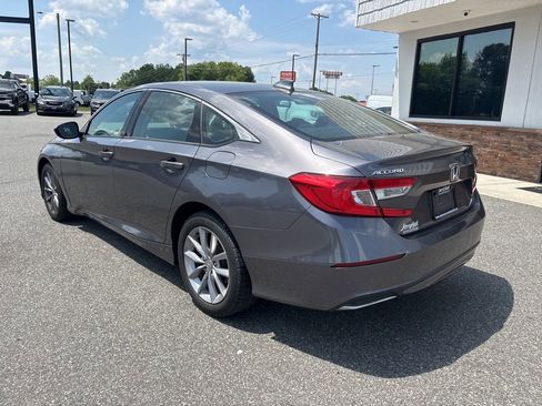 Used 2021 Honda Accord LX image 6