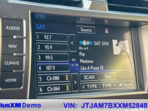 Used 2021 Lexus GX 460 Premium w/ Premium Package image 36