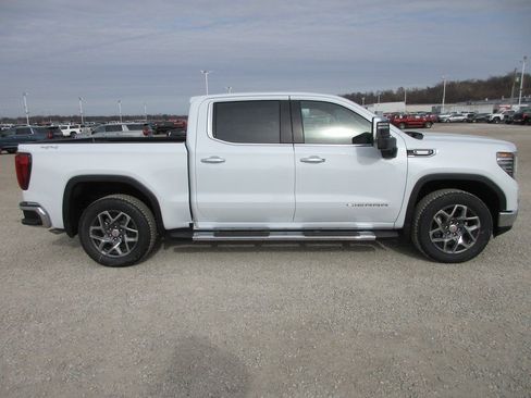 New 2026 GMC Sierra 1500 SLT w/ SLT Premium Plus Package image 3