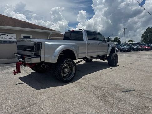 Used 2022 Ford F450 Platinum w/ FX4 Off-Road Package AWD/4WD image 8
