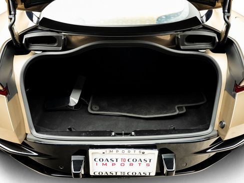 Used 2018 Aston Martin DB11 V12 RWD image 50