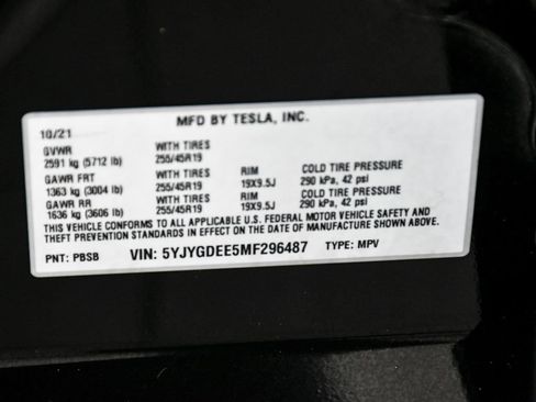Used 2021 Tesla Model Y Long Range AWD/4WD image 21