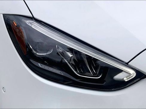 Used 2025 Mercedes-Benz C 300 4MATIC Sedan image 24