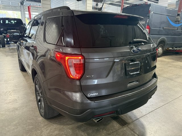 Used 2018 Ford Explorer XLT w/ XLT Appearance Package AWD/4WD image 27