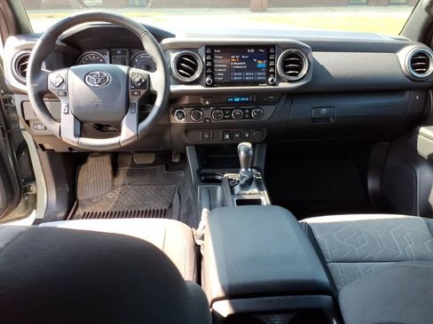 Used 2023 Toyota Tacoma TRD Sport AWD/4WD image 12