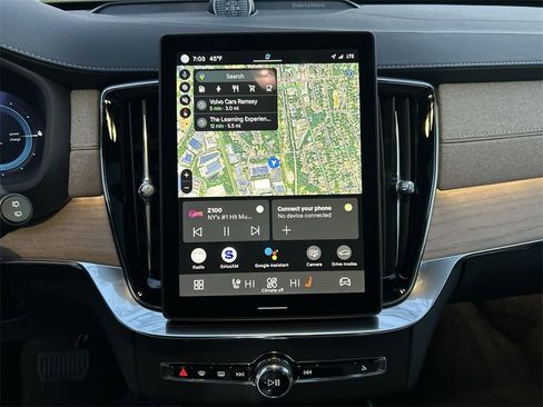 Certified 2025 Volvo XC90 T8 Ultra image 20